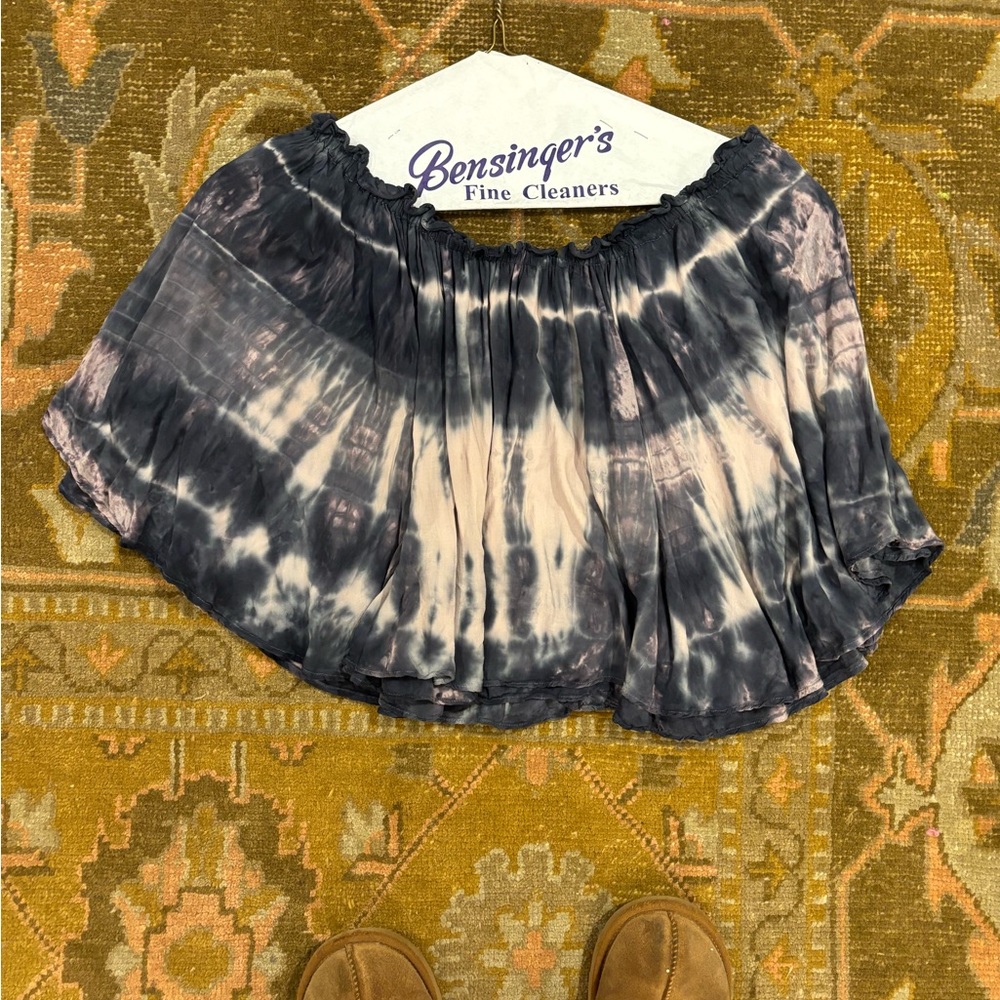Young Favulous and Broke off the shoulder tie dye navy and lavender top size XS